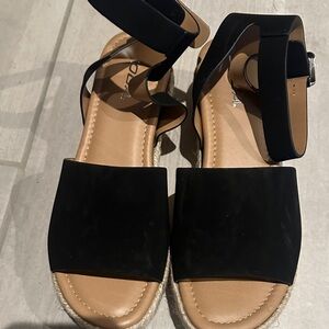 Soda Black and Tan Women's Sandals